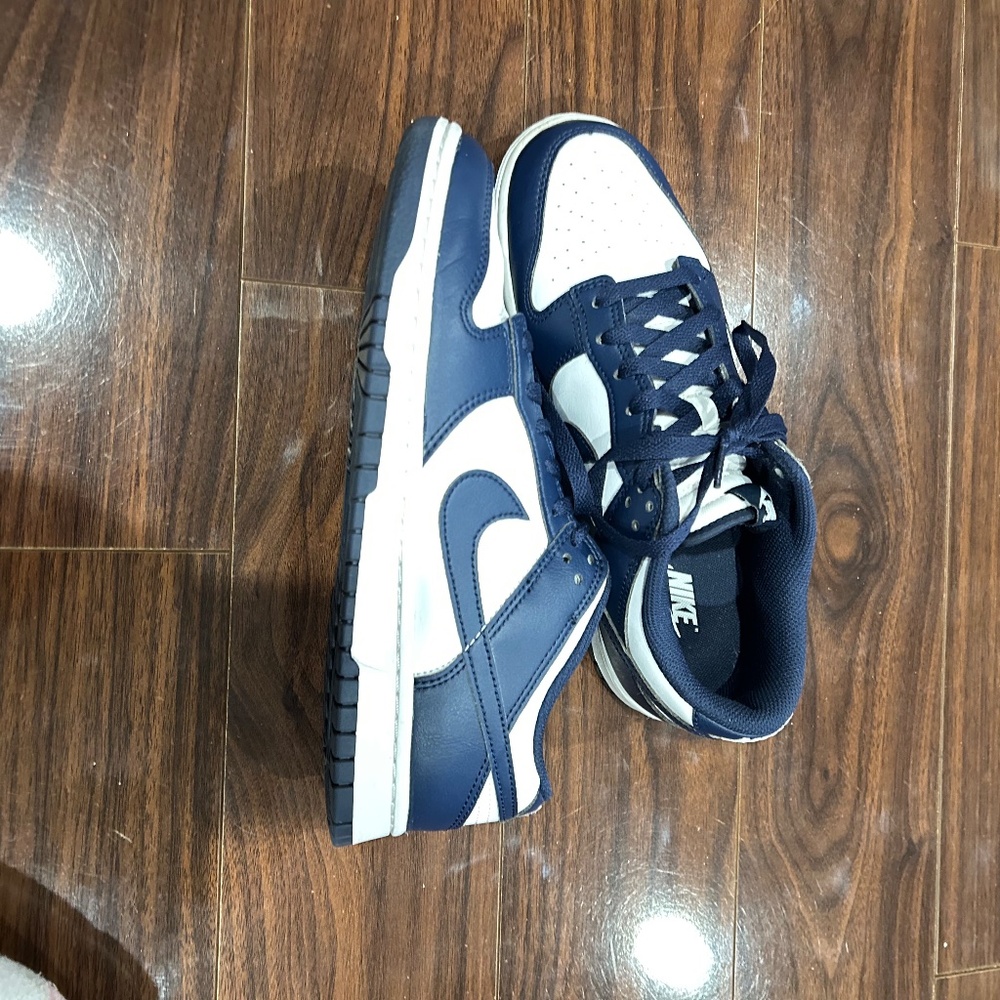 Nike dunks - image 3